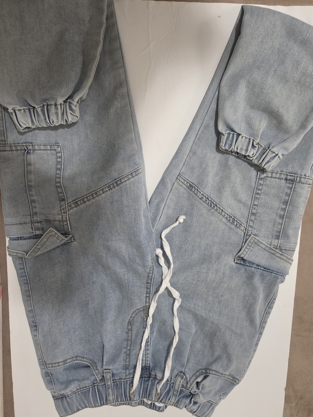 Light Wash Women's Straight Leg Jeans with Elastic Waist